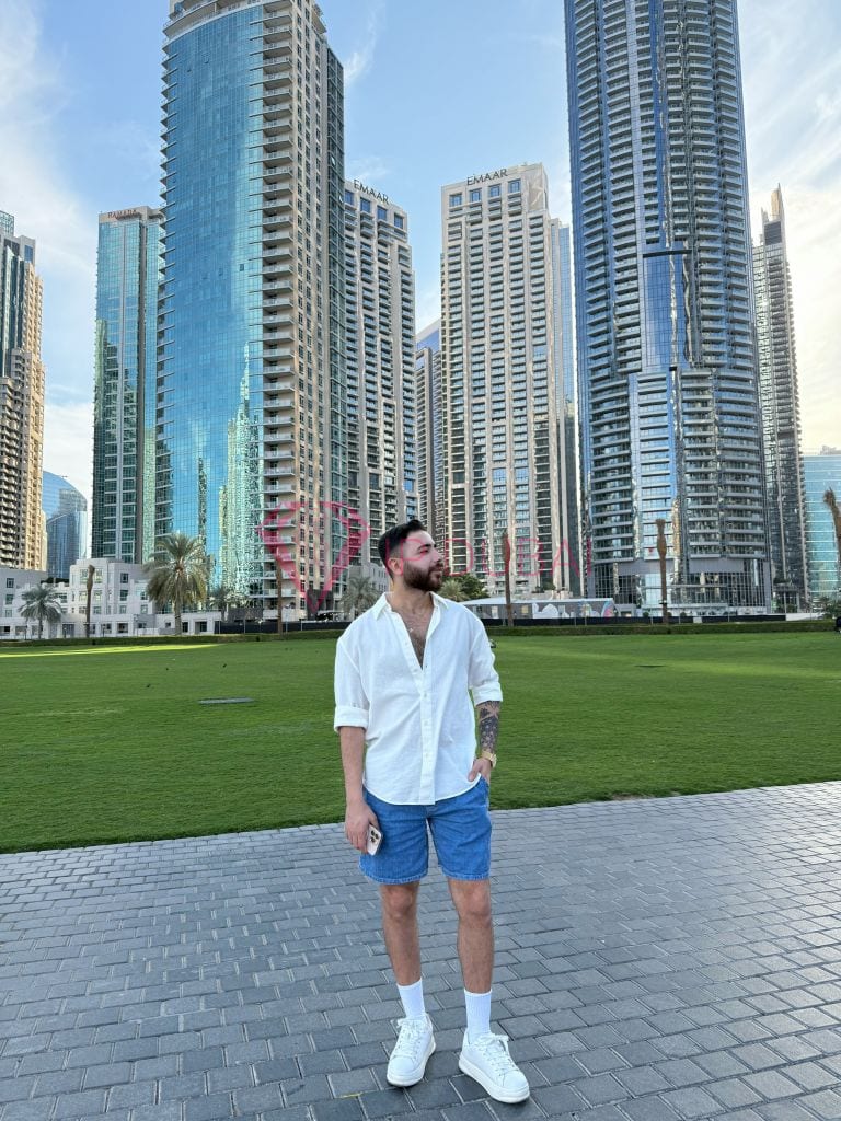 Liang, 25, Asian, in International City, Dubai, from AED 2,300 an hour, speaks Chinese and English — photo 6 of 18