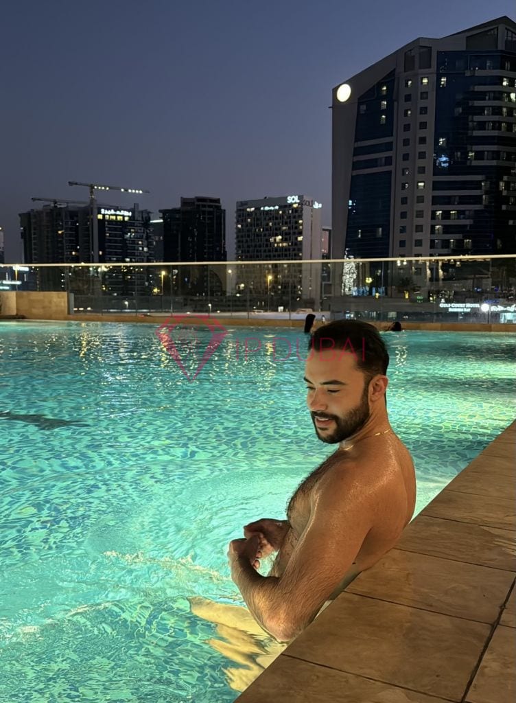 Gabriel, 27, Latina, in Khor Fakkan, Fujairah, from AED 10,600 an hour, speaks Spanish and Portuguese — photo 15 of 19