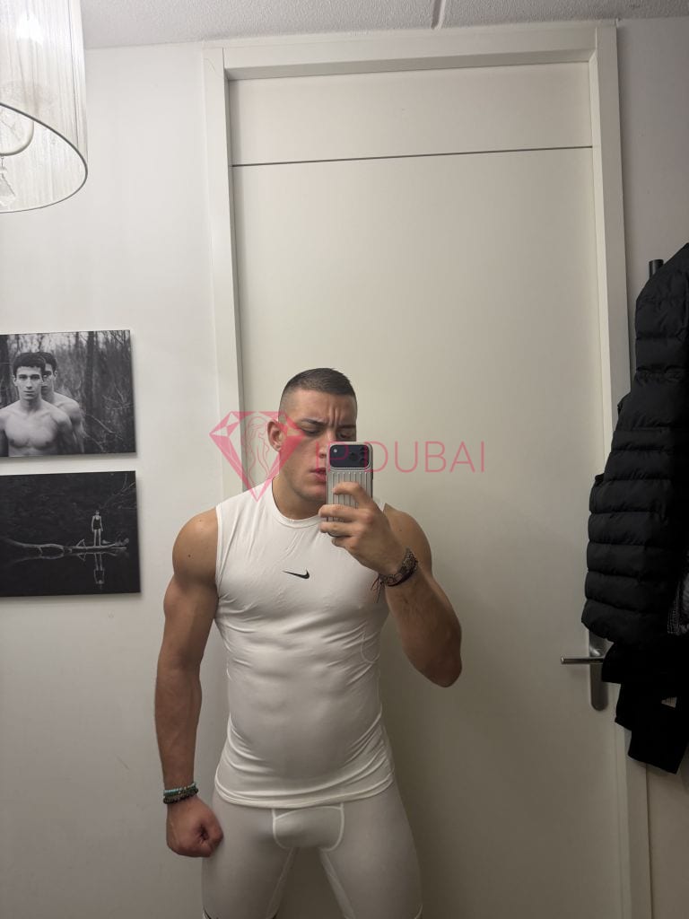 Yaroslav, 23, Russian, in Satwa, Dubai, from AED 2,650 an hour, speaks Russian and English — photo 3 of 25