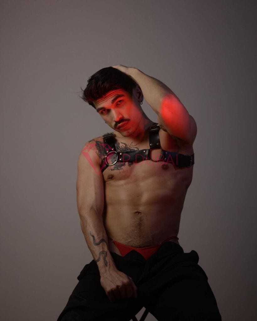 Camilo, 29, Latina, in Karama, Dubai, from AED 2,800 an hour, speaks Spanish and Portuguese — photo 10 of 55