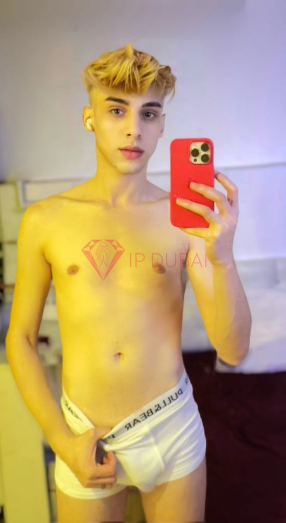 Nicolas, 21, Latina, in JVC, Dubai, from AED 2,700 an hour, speaks Spanish and Portuguese — photo 10 of 23