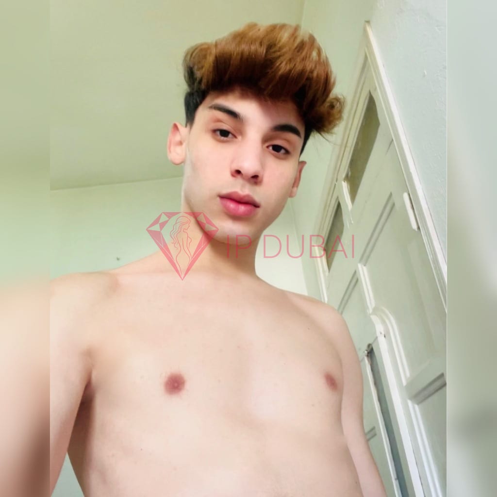 Nicolas, 21, Latina, in JVC, Dubai, from AED 2,700 an hour, speaks Spanish and Portuguese — photo 23 of 23
