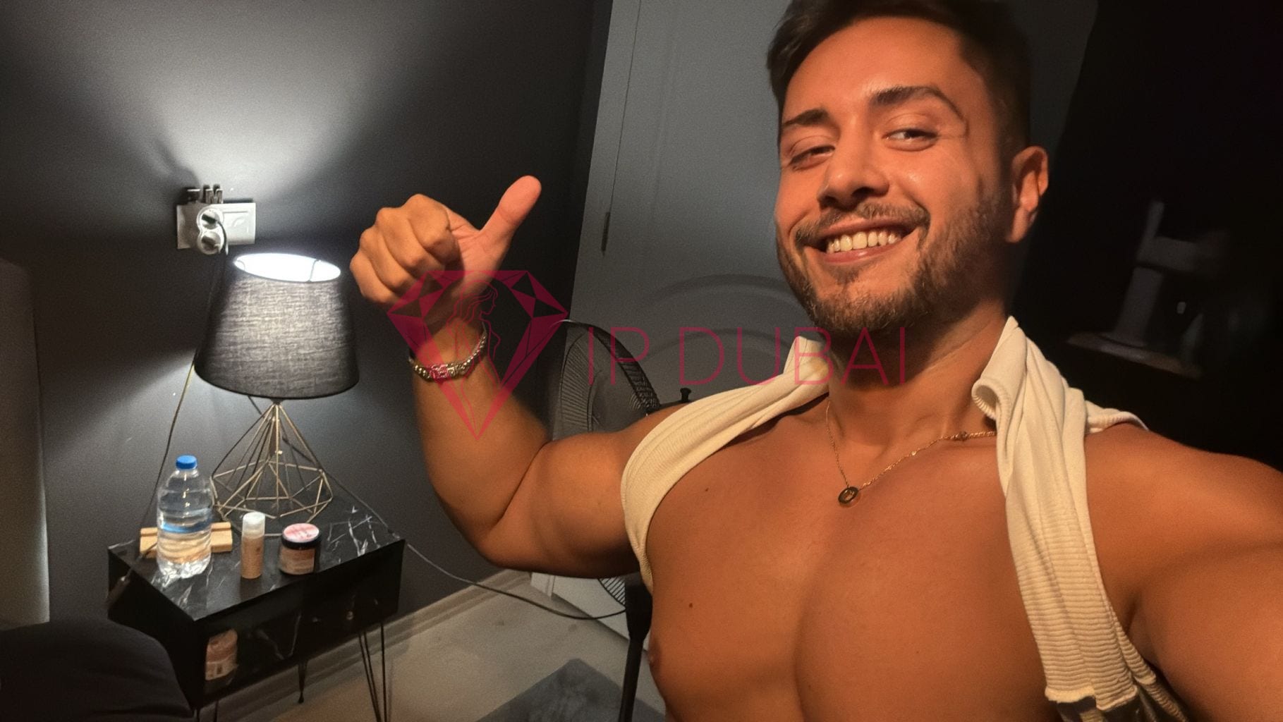 Nicolas, 26, Latina, in Al Khalidiyah, Abu Dhabi, from AED 2,100 an hour, speaks Spanish and Portuguese — photo 14 of 17