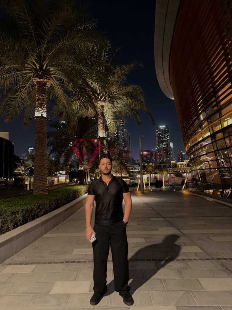 Nicolas, 26, Latina, in Al Khalidiyah, Abu Dhabi, from AED 2,100 an hour, speaks Spanish and Portuguese — photo 5 of 17