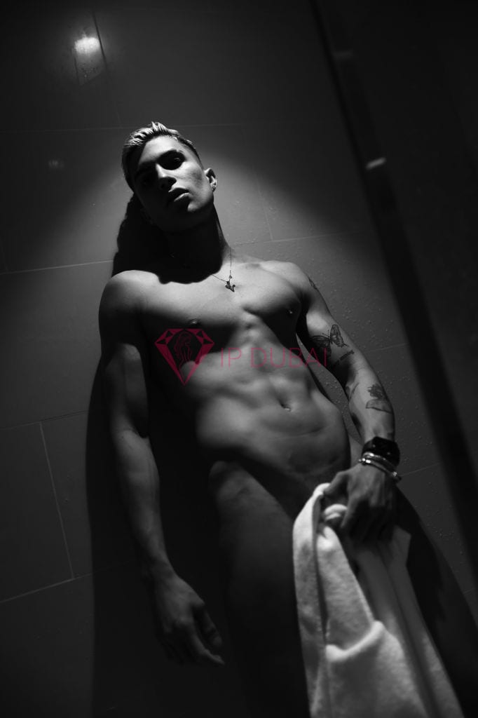Eduardo, 23, Latina, in Deira, Dubai, from AED 12,800 an hour, speaks Spanish and Portuguese — photo 7 of 9