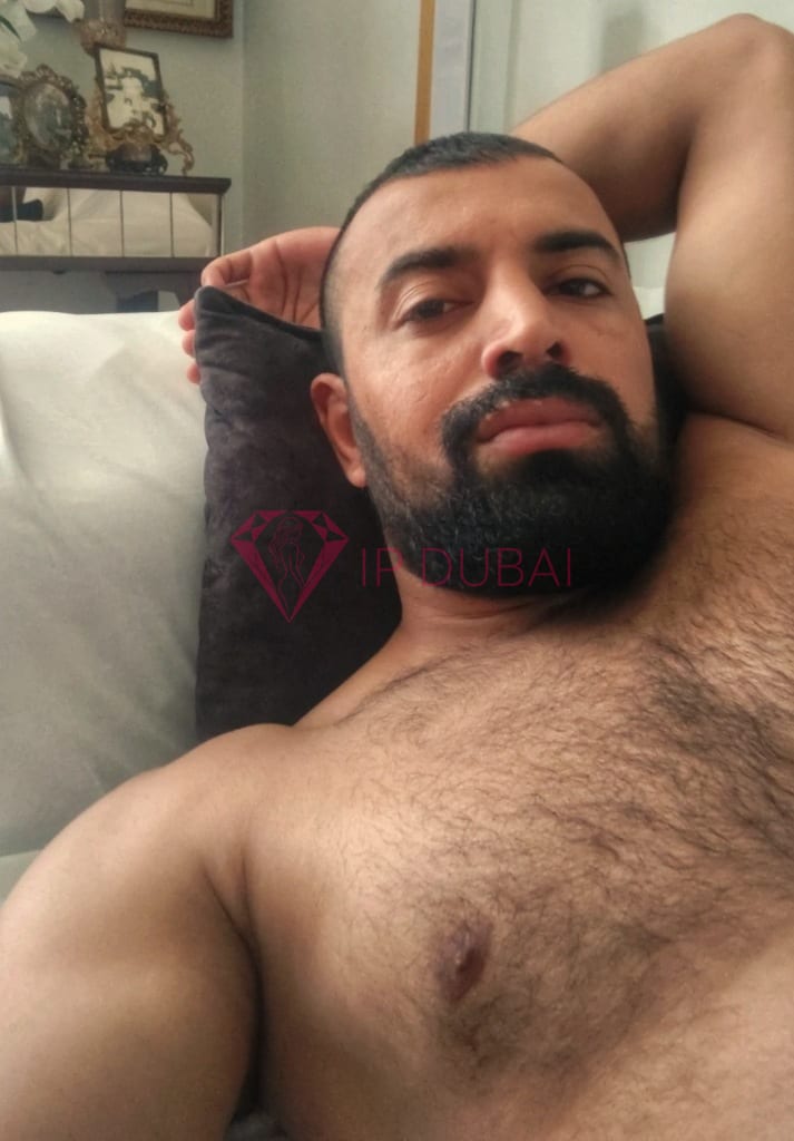Nicolas, 30, Latina, in Al Nuaimiya, Ajman, from AED 2,150 an hour, speaks Spanish and Portuguese — photo 6 of 11