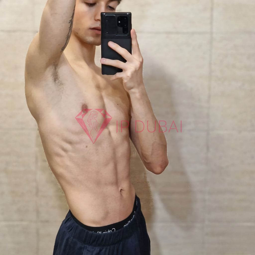 Matheus, 23, Latina, in Mussafah, Abu Dhabi, from AED 3,000 an hour, speaks Spanish and Portuguese — photo 8 of 16