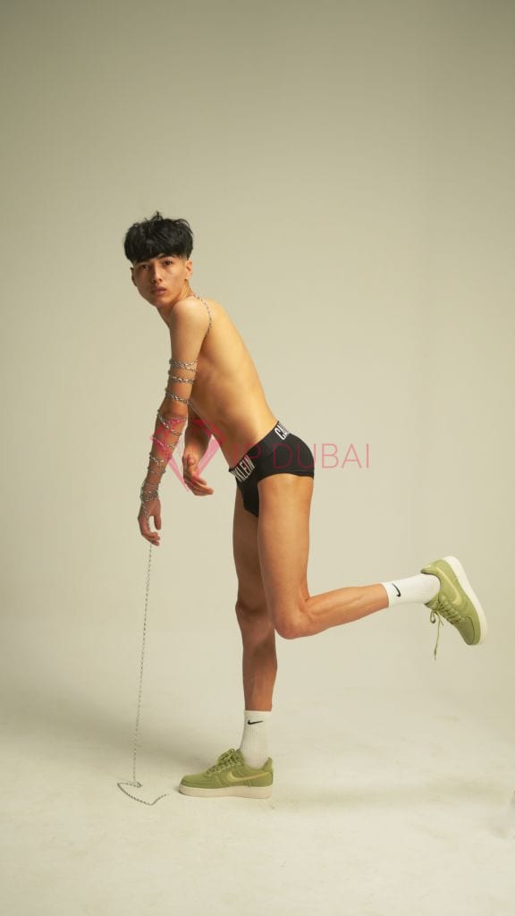 Ryo, 21, Asian, in JLT, Dubai, from AED 10,100 an hour, speaks Chinese and English — photo 3 of 21