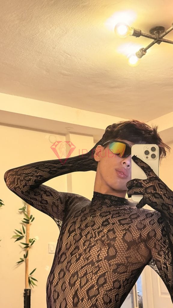 Ryo, 21, Asian, in JLT, Dubai, from AED 10,100 an hour, speaks Chinese and English — photo 4 of 21
