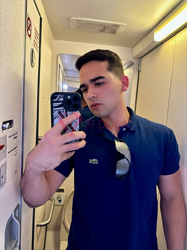 Andres, 24, Latina, in Al Nahda Dubai, Dubai, from AED 9,200 an hour, speaks Spanish and Portuguese — photo 19 of 32