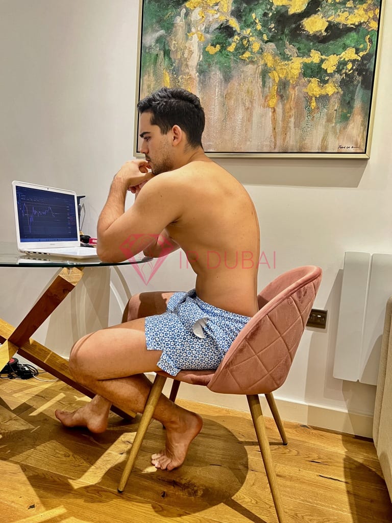Andres, 24, Latina, in Al Nahda Dubai, Dubai, from AED 9,200 an hour, speaks Spanish and Portuguese — photo 31 of 32