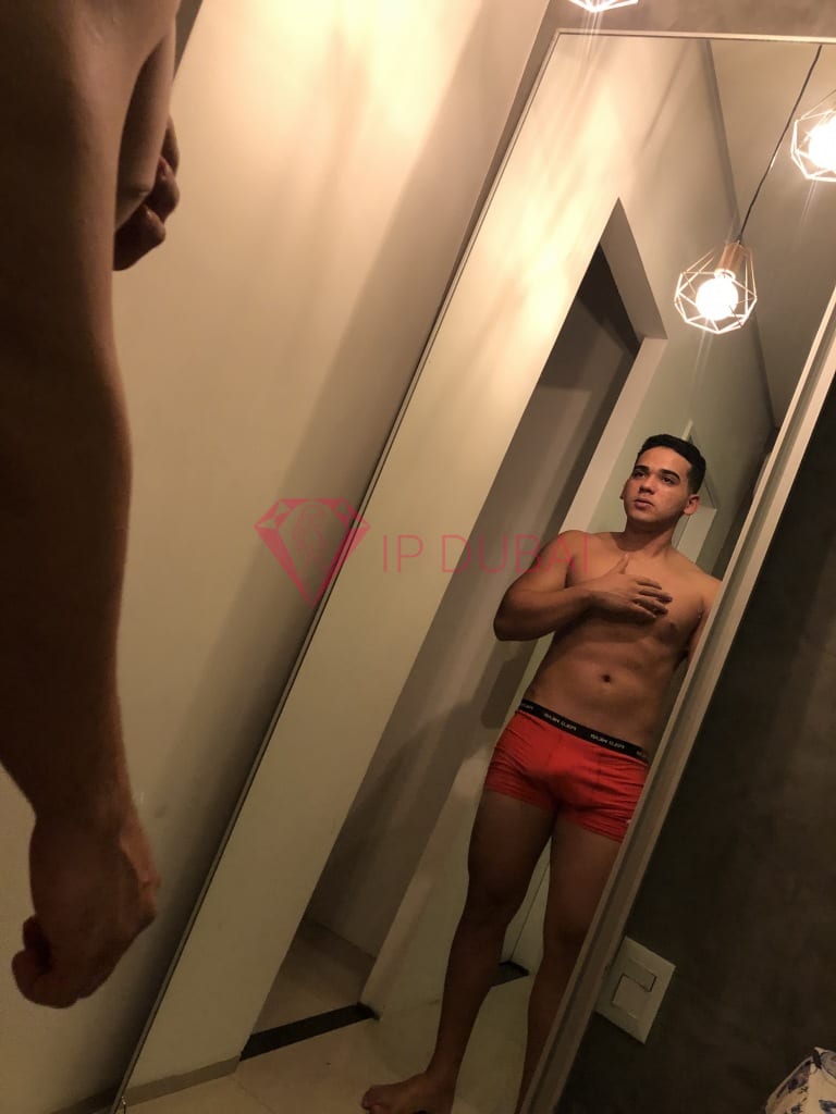 Andres, 24, Latina, in Al Nahda Dubai, Dubai, from AED 9,200 an hour, speaks Spanish and Portuguese — photo 32 of 32