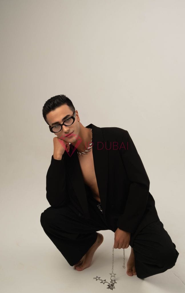 Gustavo, 19, Latina, in Al Rashidiya, Ajman, from AED 2,350 an hour, speaks Spanish and Portuguese — photo 3 of 25