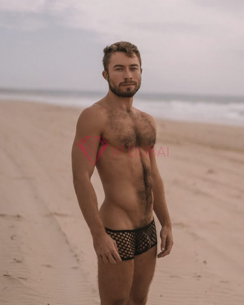 Eduardo, 26, Latina, in Marina, Dubai, from AED 2,850 an hour, speaks Spanish and Portuguese — photo 11 of 23
