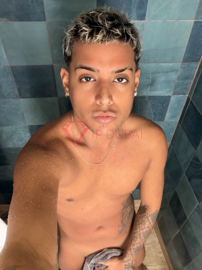 Pablo, 25, Latina, in JBR, Dubai, from AED 2,850 an hour, speaks Spanish and Portuguese — photo 15 of 41