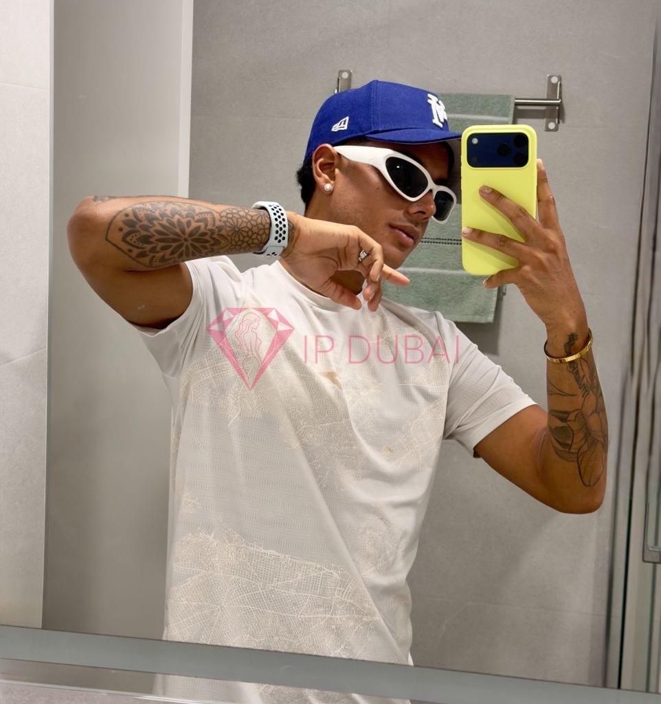 Pablo, 25, Latina, in JBR, Dubai, from AED 2,850 an hour, speaks Spanish and Portuguese — photo 23 of 41