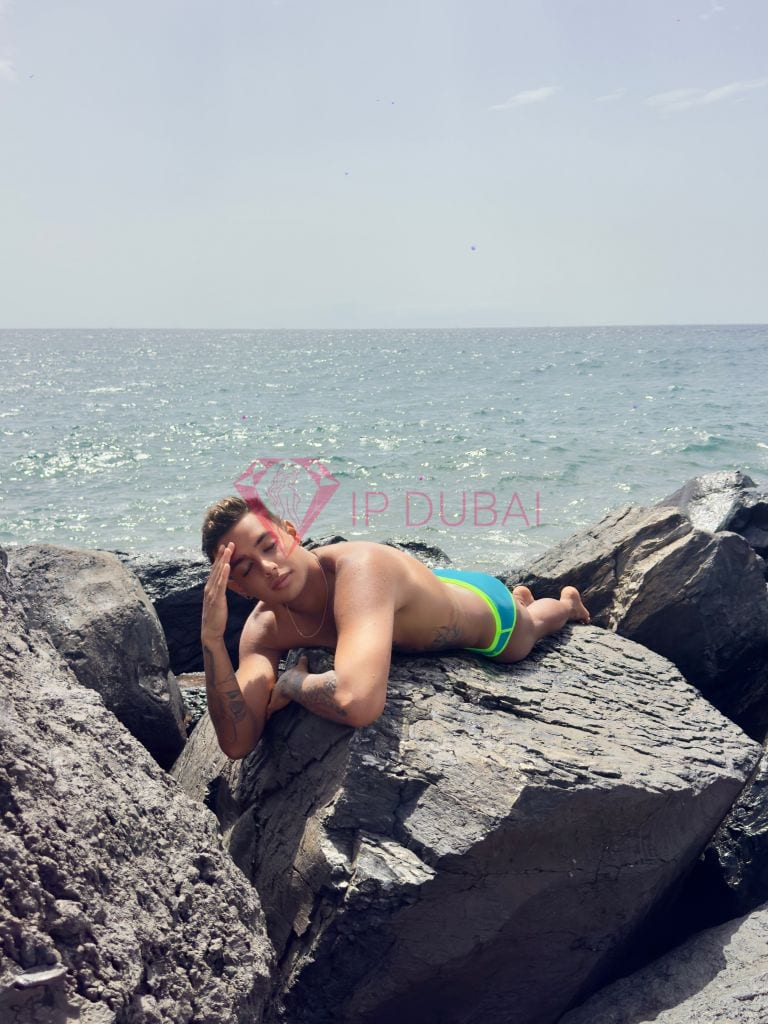 Pablo, 25, Latina, in JBR, Dubai, from AED 2,850 an hour, speaks Spanish and Portuguese — photo 28 of 41