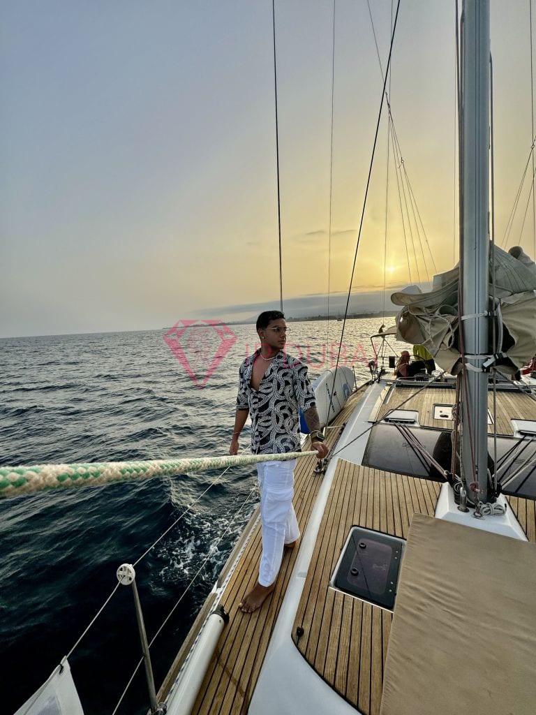 Pablo, 25, Latina, in JBR, Dubai, from AED 2,850 an hour, speaks Spanish and Portuguese — photo 35 of 41