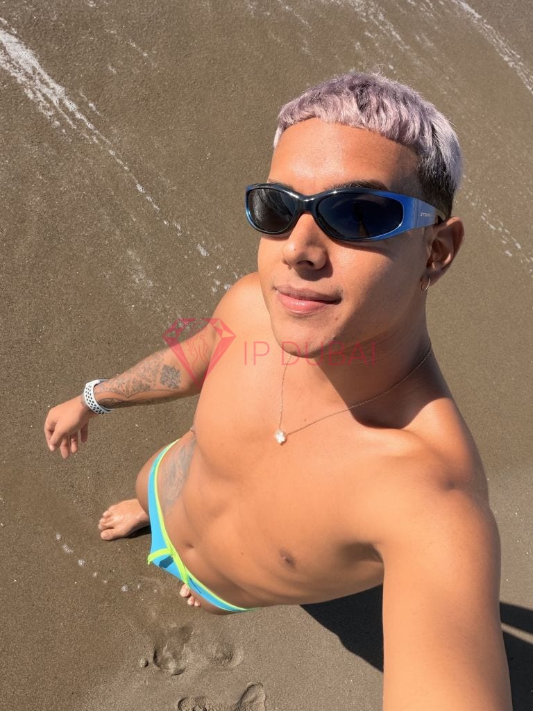 Pablo, 25, Latina, in JBR, Dubai, from AED 2,850 an hour, speaks Spanish and Portuguese — photo 4 of 41