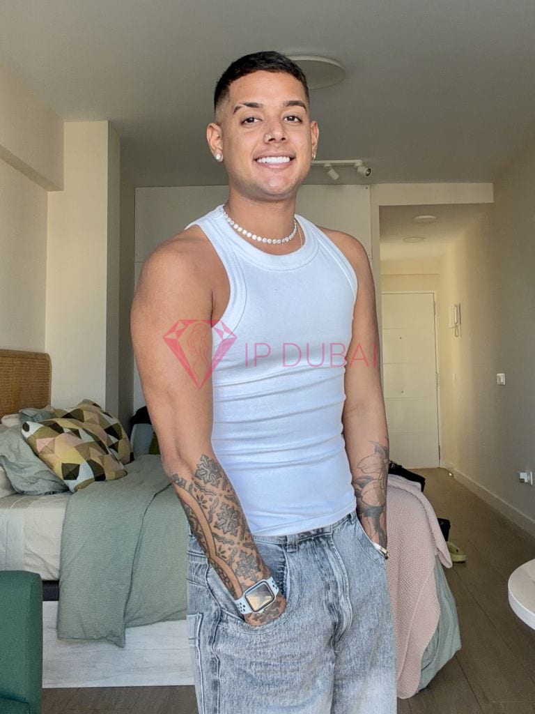 Pablo, 25, Latina, in JBR, Dubai, from AED 2,850 an hour, speaks Spanish and Portuguese — photo 9 of 41