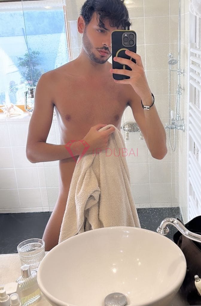 Bruno, 21, Latina, in JVC, Dubai, from AED 2,800 an hour, speaks Spanish and Portuguese — photo 36 of 52