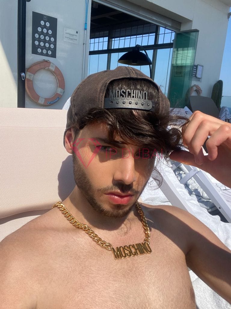 Bruno, 21, Latina, in JVC, Dubai, from AED 2,800 an hour, speaks Spanish and Portuguese — photo 42 of 52