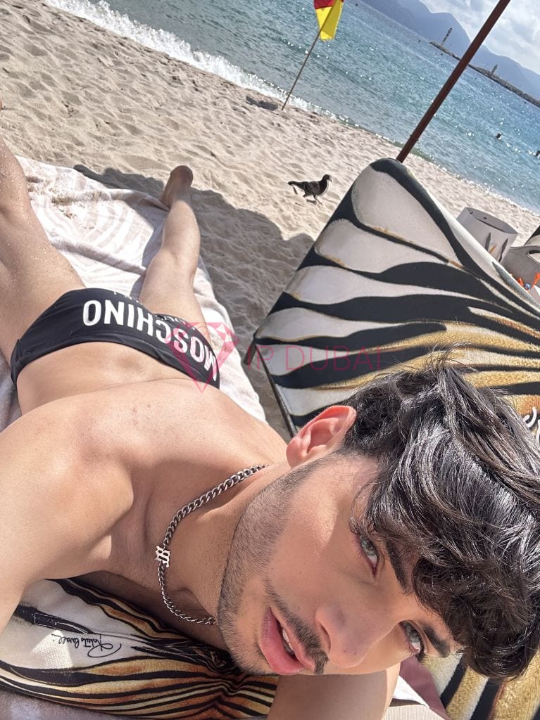 Bruno, 21, Latina, in JVC, Dubai, from AED 2,800 an hour, speaks Spanish and Portuguese — photo 50 of 52