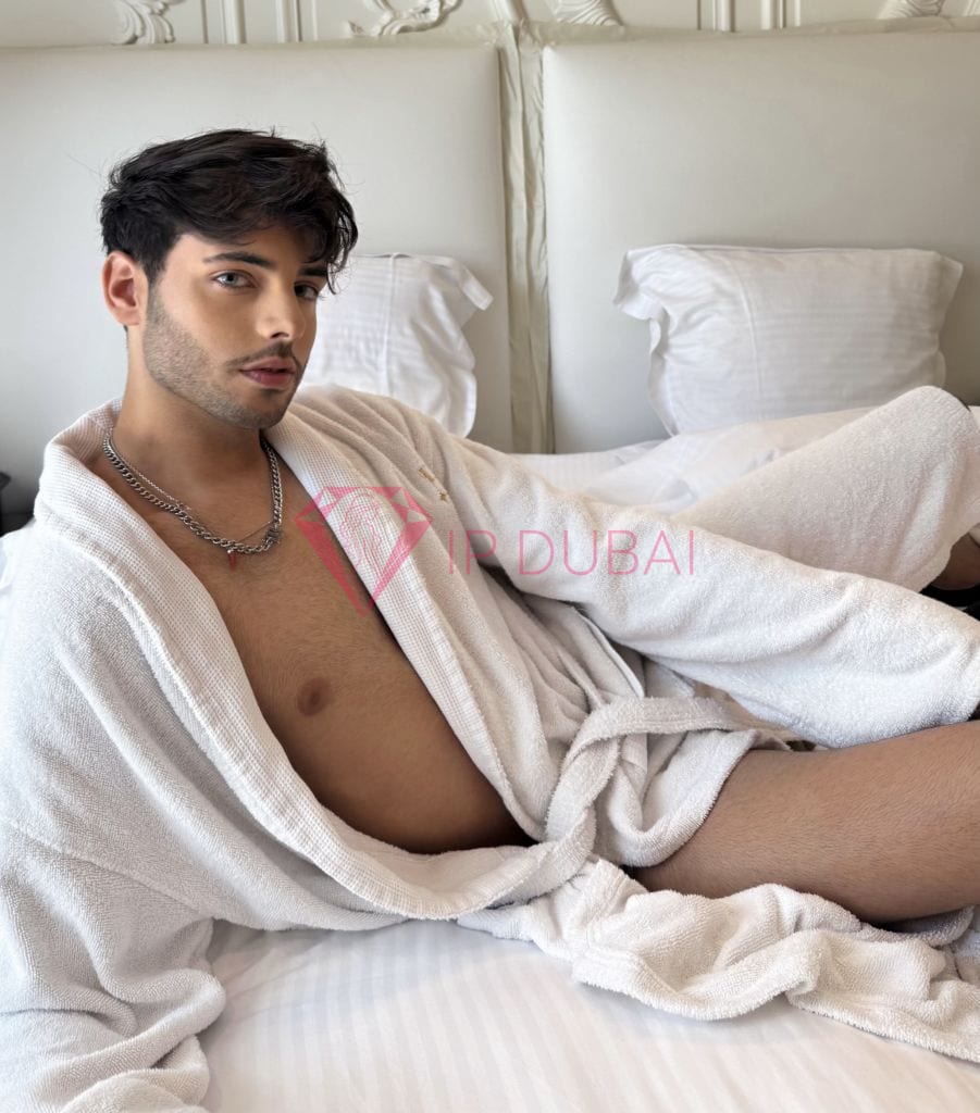 Bruno, 21, Latina, in JVC, Dubai, from AED 2,800 an hour, speaks Spanish and Portuguese — photo 8 of 52