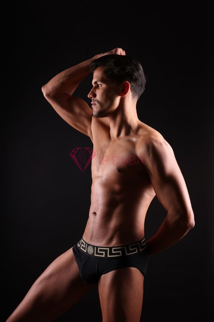 Gustavo, 28, Latina, in JLT, Dubai, from AED 2,800 an hour, speaks Spanish and Portuguese — photo 3 of 10