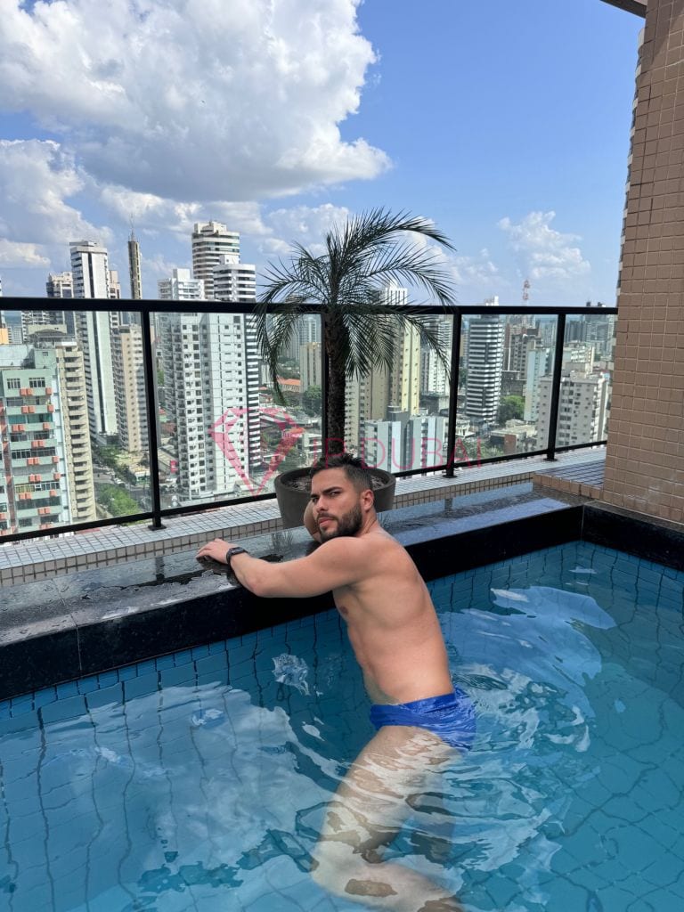 Lucas, 25, Latina, in Silicon Oasis, Dubai, from AED 9,200 an hour, speaks Spanish and Portuguese — photo 3 of 28