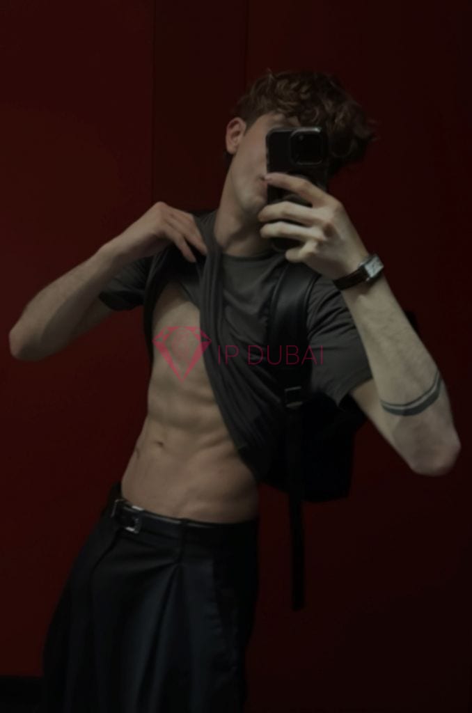 Ilya, 21, Russian, in Downtown, Dubai, from AED 9,700 an hour, speaks Russian and English — photo 8 of 33