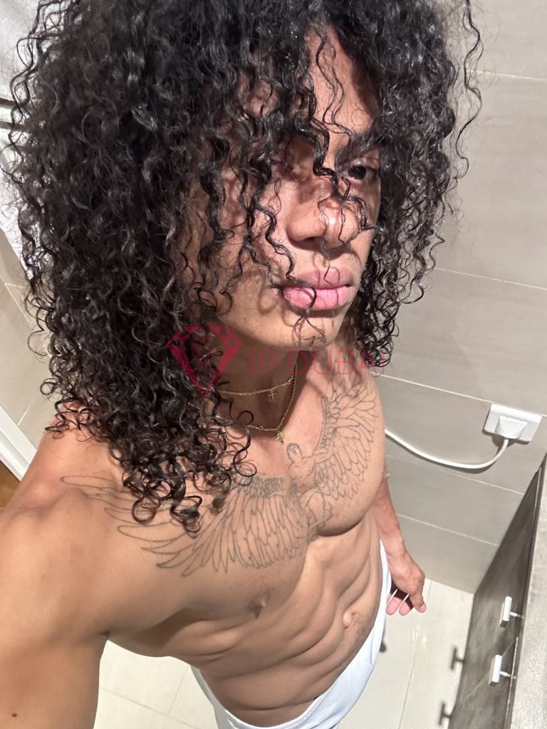 Emiliano, 27, Latina, in JBR, Dubai, from AED 2,800 an hour, speaks Spanish and Portuguese — photo 12 of 12