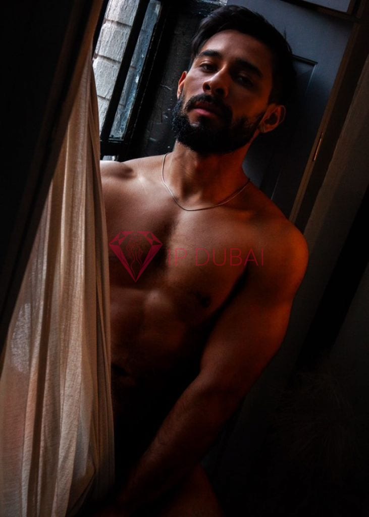 Vicente, 26, Latina, in Bur Dubai, Dubai, from AED 2,650 an hour, speaks Spanish and Portuguese — photo 7 of 32