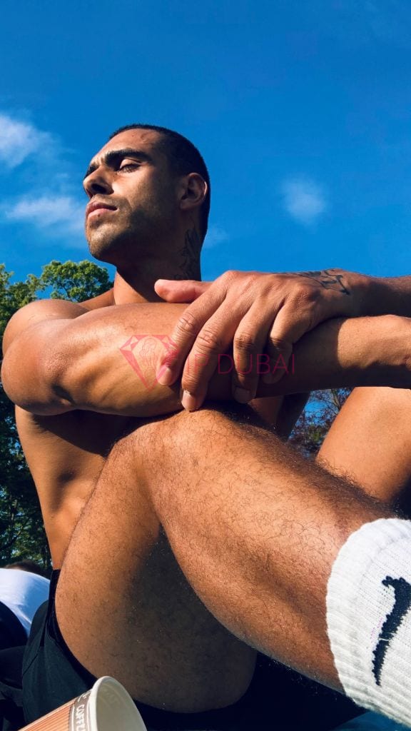 Diego, 28, Latina, in Bur Dubai, Dubai, from AED 12,800 an hour, speaks Spanish and Portuguese — photo 11 of 45