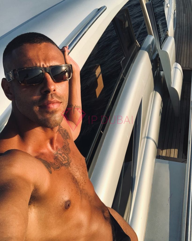 Diego, 28, Latina, in Bur Dubai, Dubai, from AED 12,800 an hour, speaks Spanish and Portuguese — photo 13 of 45