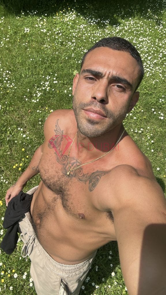 Diego, 28, Latina, in Bur Dubai, Dubai, from AED 12,800 an hour, speaks Spanish and Portuguese — photo 25 of 45