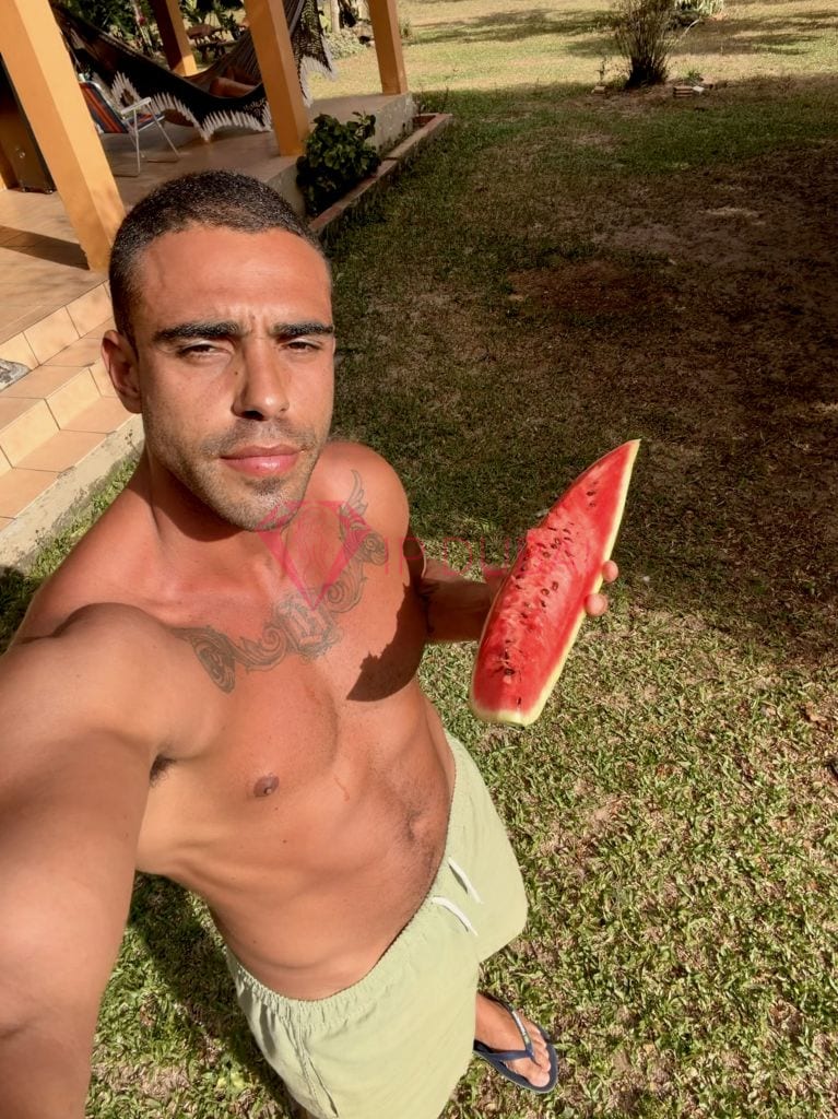 Diego, 28, Latina, in Bur Dubai, Dubai, from AED 12,800 an hour, speaks Spanish and Portuguese — photo 5 of 45