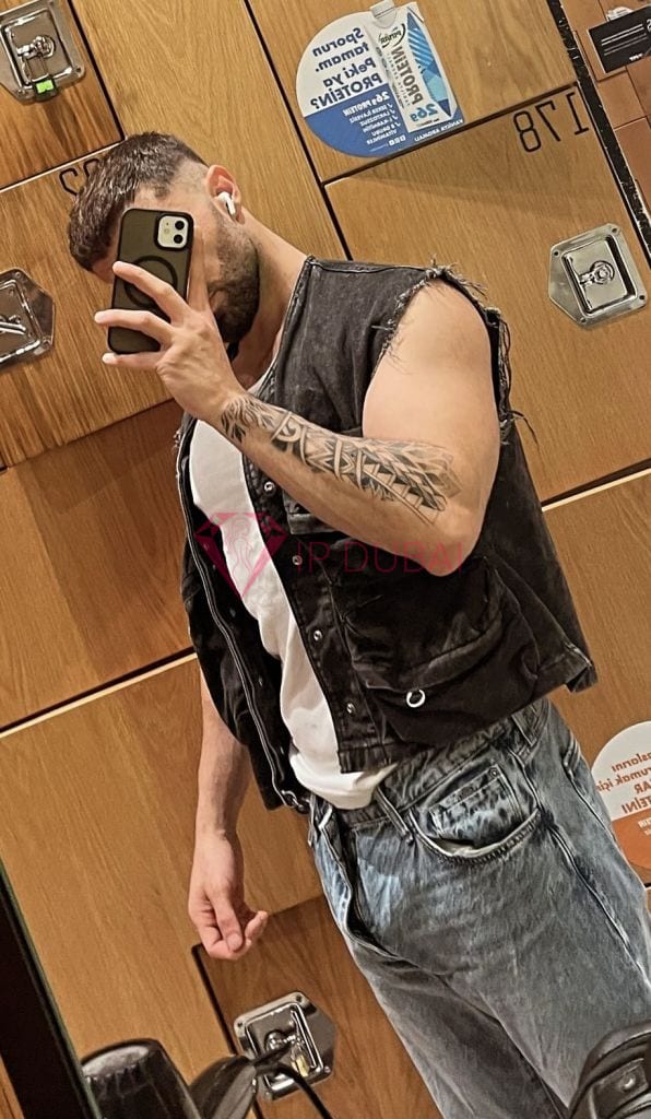 Felipe, 25, Latina, in JVC, Dubai, from AED 1,900 an hour, speaks Spanish and Portuguese — photo 6 of 6