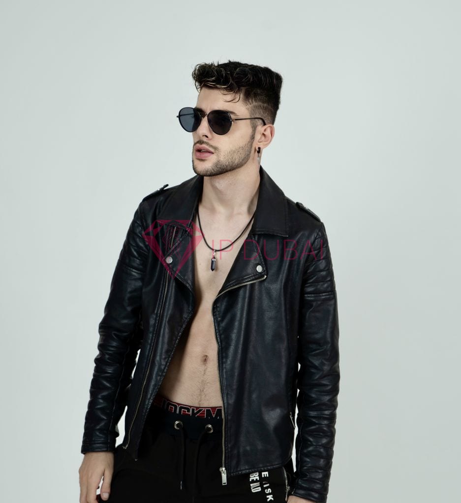 Nicolas, 22, Latina, in Al Reem, Abu Dhabi, from AED 12,200 an hour, speaks Spanish and Portuguese — photo 16 of 19