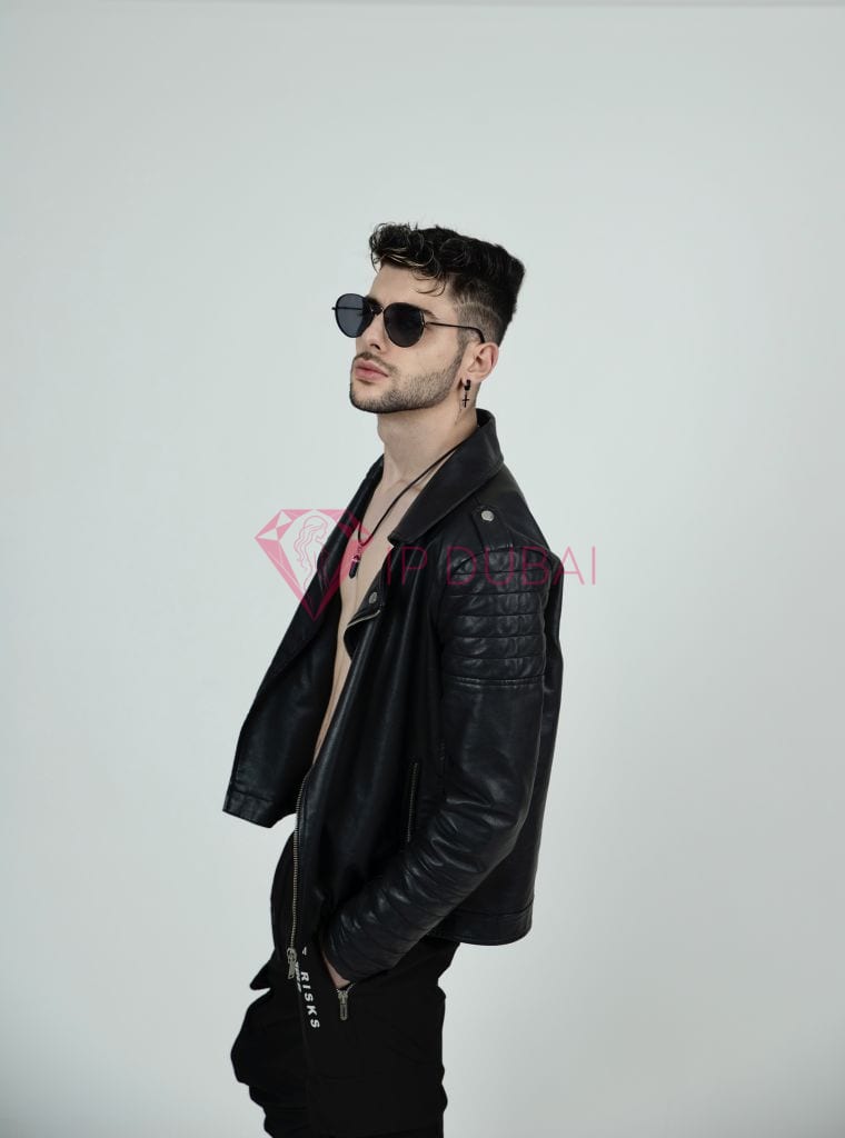 Nicolas, 22, Latina, in Al Reem, Abu Dhabi, from AED 12,200 an hour, speaks Spanish and Portuguese — photo 9 of 19