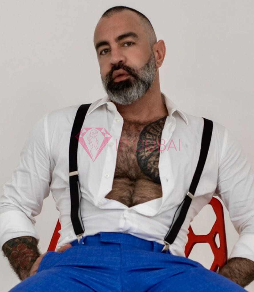 Felipe, 44, Latina, in Al Khalidiyah, Abu Dhabi, from AED 2,900 an hour, speaks Spanish and Portuguese — photo 17 of 18