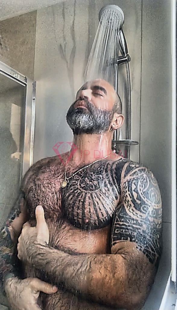 Felipe, 44, Latina, in Al Khalidiyah, Abu Dhabi, from AED 2,900 an hour, speaks Spanish and Portuguese — photo 8 of 18