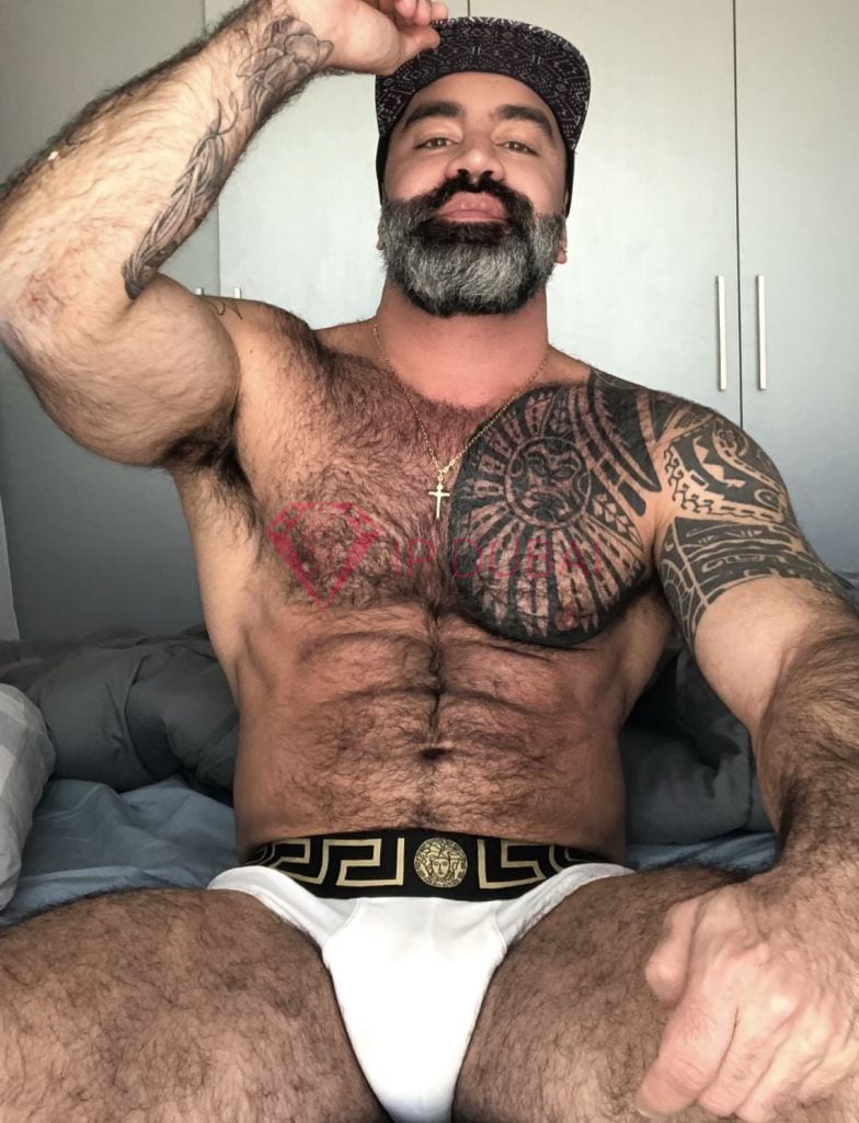 Felipe, 44, Latina, in Al Khalidiyah, Abu Dhabi, from AED 2,900 an hour, speaks Spanish and Portuguese — photo 9 of 18