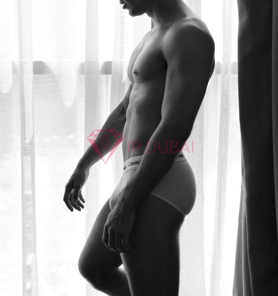 Roman, 23, Russian, in Al Nahda Dubai, Dubai, from AED 9,000 an hour, speaks Russian and English — photo 3 of 11