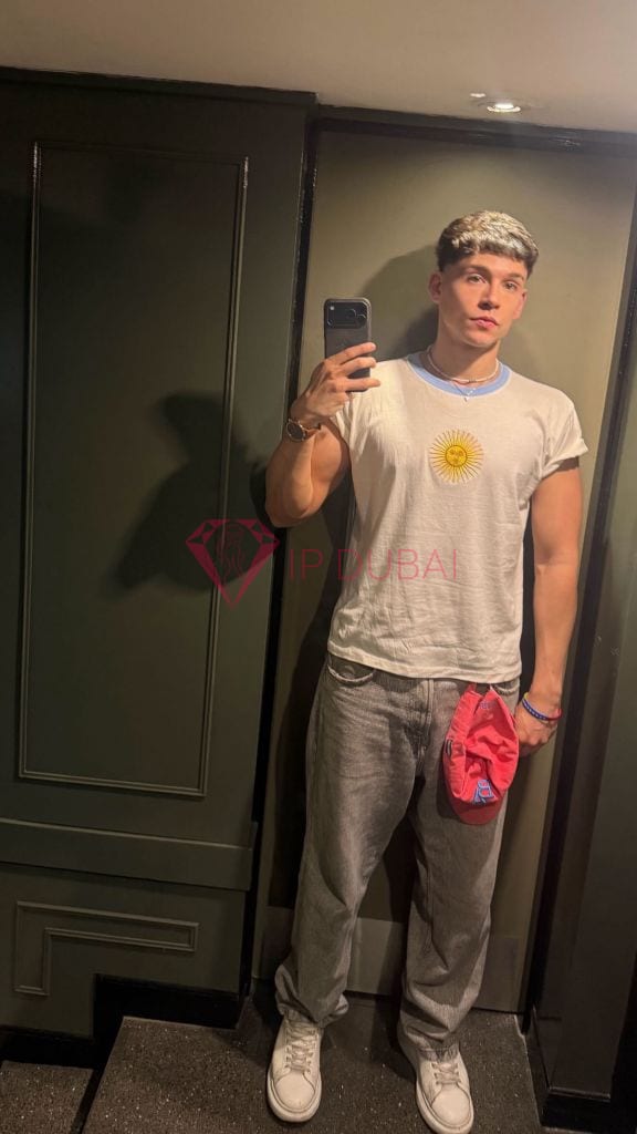 Gabriel, 23, Latina, in DIFC, Dubai, from AED 9,700 an hour, speaks Spanish and Portuguese — photo 10 of 14