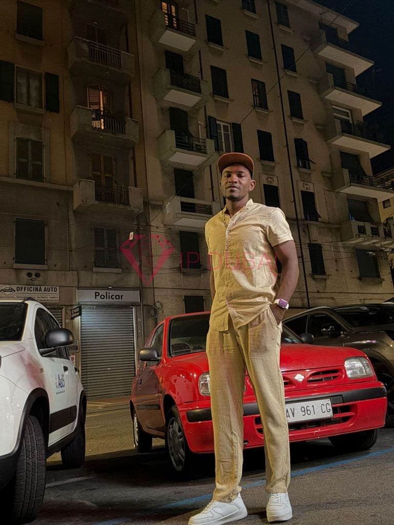 Nicolas, 28, Latina, in Al Barsha, Dubai, from AED 2,650 an hour, speaks Spanish and Portuguese — photo 5 of 6