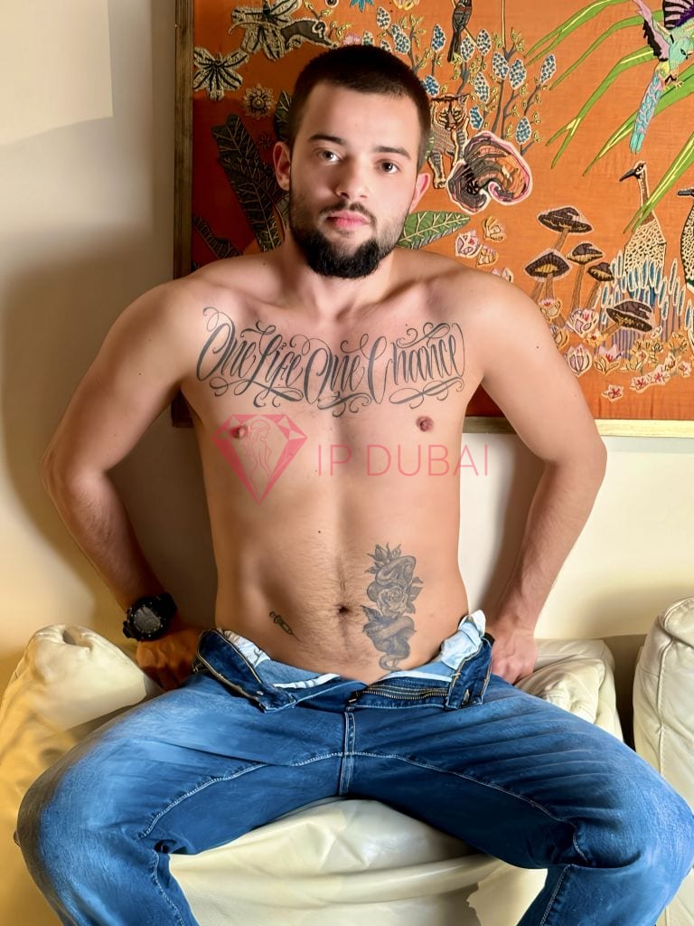 Artem, 25, Russian, in JBR, Dubai, from AED 11,900 an hour, speaks Russian and English — photo 14 of 36