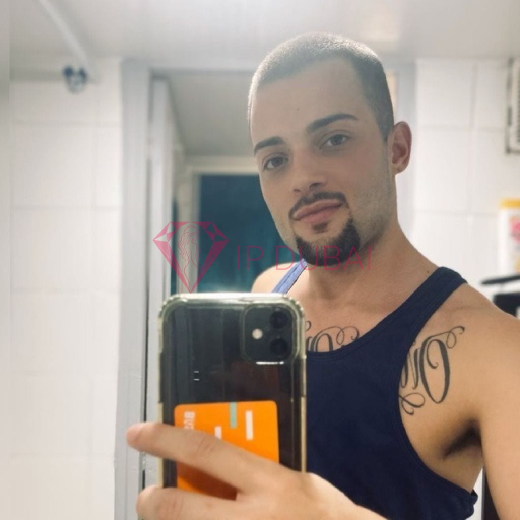 Artem, 25, Russian, in JBR, Dubai, from AED 11,900 an hour, speaks Russian and English — photo 33 of 36
