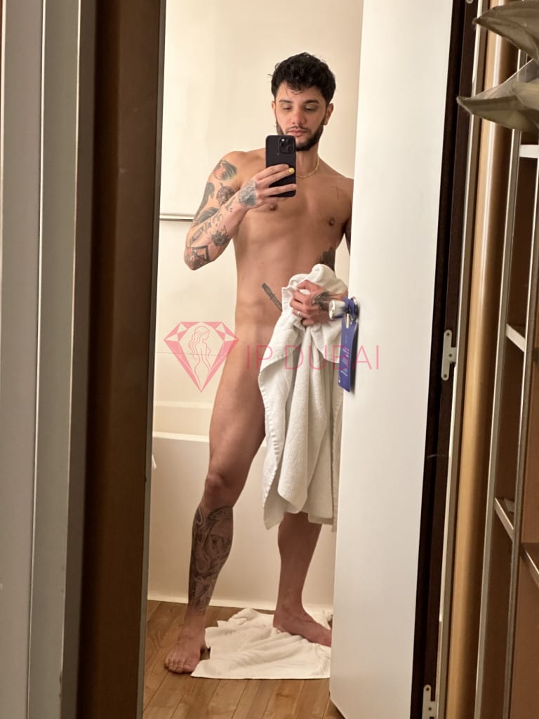Andreas, 30, European, in JBR, Dubai, from AED 2,200 an hour, speaks English and French — photo 10 of 25
