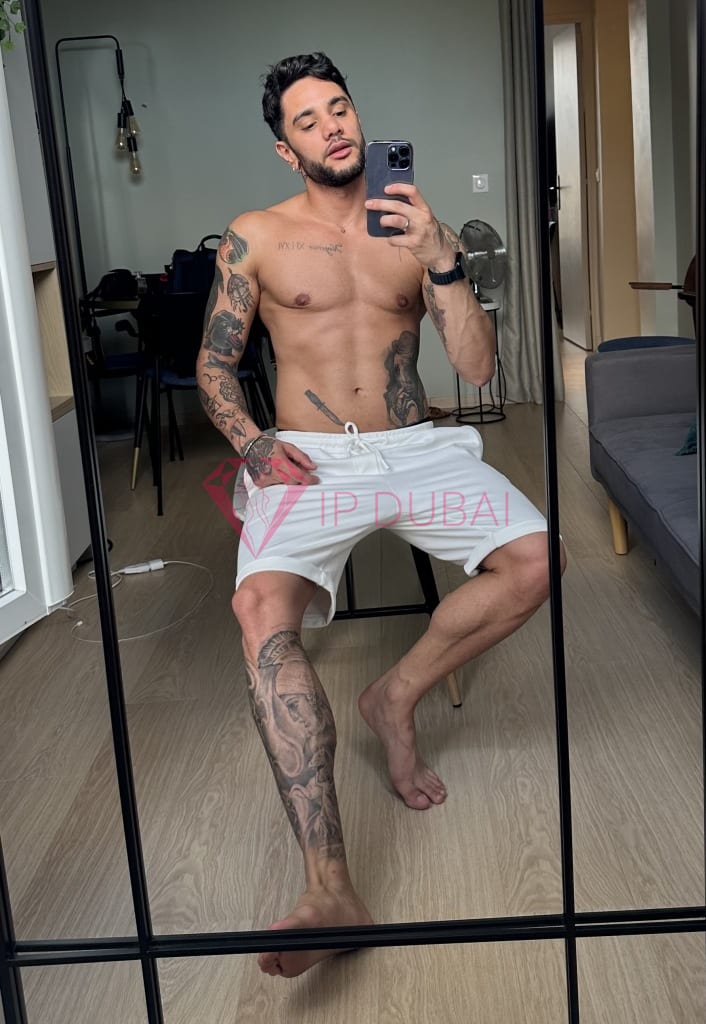 Andreas, 30, European, in JBR, Dubai, from AED 2,200 an hour, speaks English and French — photo 7 of 25